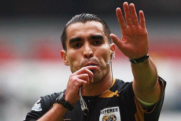 Un pastor evangélico, el árbitro del decisivo Italia-Uruguay