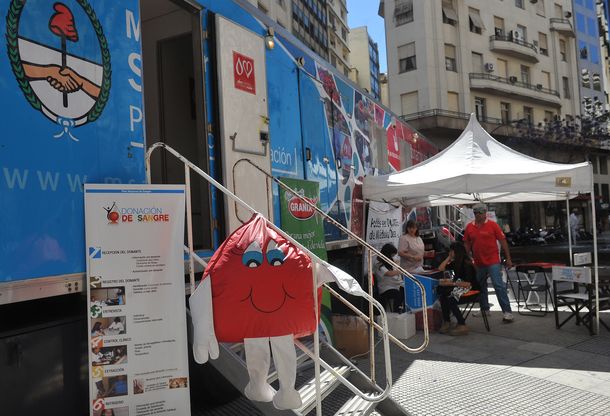 Organizan una colecta de sangre en el centro porteño por el Día del Donante
