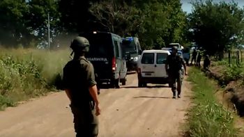 intensa busqueda de los profugos en santa fe tras dos tiroteos intensa busqueda de los profugos en santa fe tras dos tiroteos