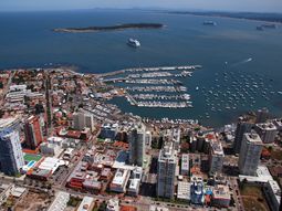 En Maldonado ya piensan cómo mantener la atracción para turistas argentinos. En Maldonado ya piensan cómo mantener la atracción para turistas argentinos.