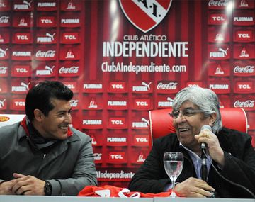 Almirón ya llegó a Independiente y vio empatar a su equipo en un amistoso