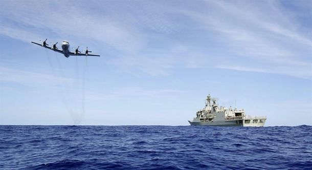 Descartan que las señales captadas sean de la caja negra del avión de Malaysia Airlines