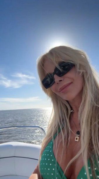 Graciela Alfano volvió a posar en microbikini y le dedicó un mensaje a sus fans