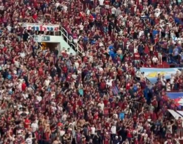 El duro recibimiento de la hinchada de San Lorenzo: Basta de fracasados...