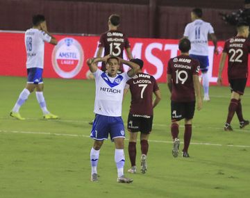 Lanús goleó a Vélez y es finalista de la Copa Sudamericana