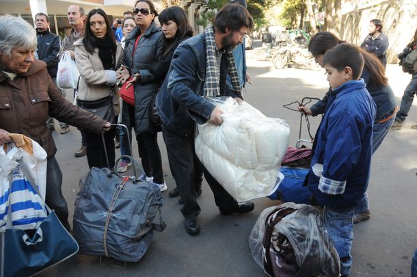 Los vecinos volvieron a sus hogares para recuperar objetos