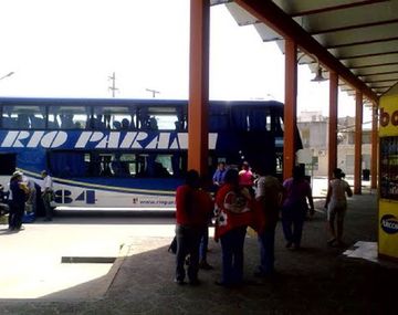 Viajaba en un micro y murió atragantada