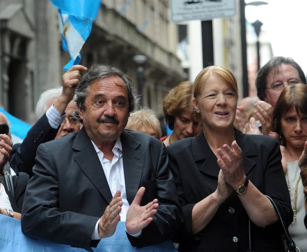 Alfonsín sostuvo que la oposición va a actuar con mucha responsabilidad