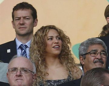 ¡Una cábala de lujo! Shakira alentó a Piqué desde la tribuna
