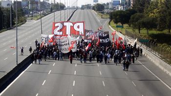 #parodetransporte: la izquierda bloqueo por 5 horas todos los accesos #parodetransporte: la izquierda bloqueo por 5 horas todos los accesos