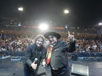 Javier Milei cantó Amor Salvaje con el Chaqueño Palavecino en el Festival de Jesús María