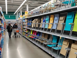 El supermercado con: todo lo necesario para la playa con descuentos.