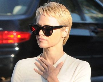 El impactante cambio de look de una bomba sexual