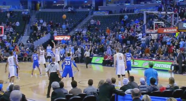 Infartante: mirá el tiro poco ortodoxo con el que se definió un partido de NBA