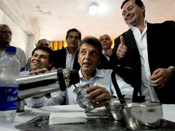 Massa dice que la Provincia es la que autoriza a los countries