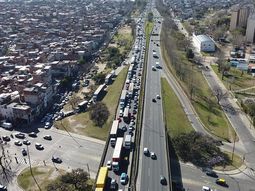 Autopista Dellepiane. Autopista Dellepiane.