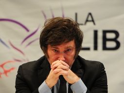 Denuncian penalmente a Milei por su frase vengo a ponerle la tapa al ataúd del kirchnerismo