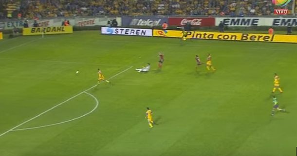 Otro más: el arquero preferido de Martino protagonizó un nuevo blooper