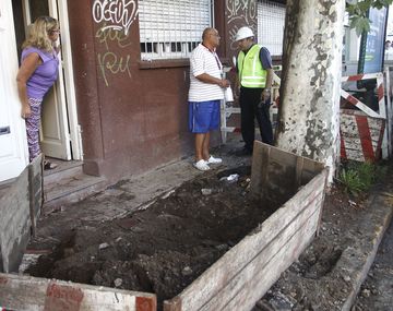 Susto en La Paternal por la explosión de una cámara de luz