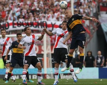 Boca y River se miden en el primer Superclásico del año