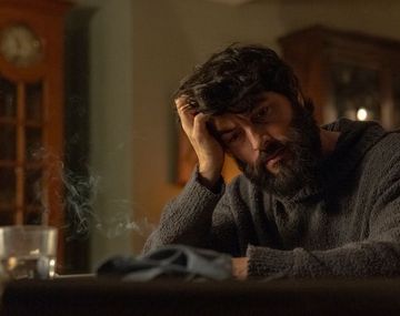 Es noruega y narra la historia en la que una familia enfrenta una catastrofe natural