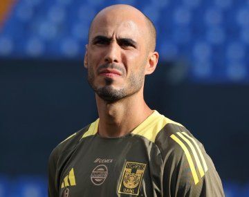 Pizarro dejó el fútbol y asumió como DT de Tigres en menos de 24 horas