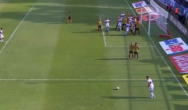 El espectacular golazo de tiro libre de Nicolás Barros Schelotto para Gimnasia ante Aldosivi