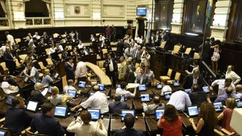 se cayo la sesion en diputados para tratar el presupuesto de la provincia se cayo la sesion en diputados para tratar el presupuesto de la provincia