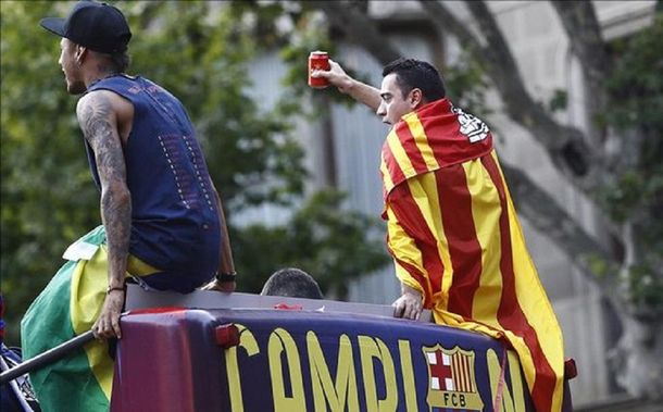 Clima caliente en el Barcelona: Xavi agredió a Neymar y Piqué fue insultado