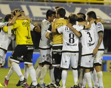 El plantel de All Boys sigue sin cobrar