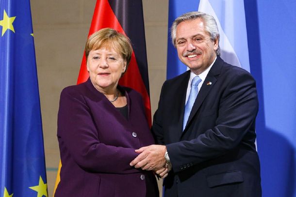 Angela Merkel recibió a Alberto Fernández en Berlín en febrero pasado