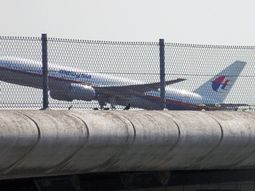 la ultima foto del avion cuando despegaba de holanda la ultima foto del avion cuando despegaba de holanda