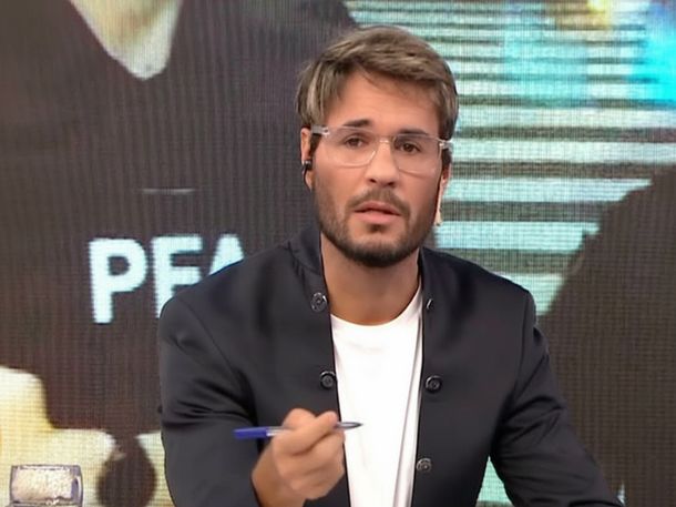 Tomás Dente volvió a exponer a su producción en vivo y apuntó enojado contra el graphista