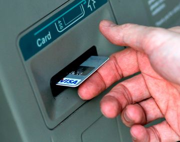 Descubren un virus para robar plata de cajeros automáticos