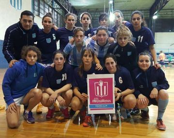 {altText(,#NiUnaMenos en el fútbol: jugadoras denuncian discriminación de la AFA )}