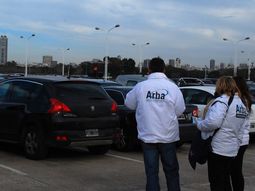 durante las compras para mama, arba notifico a morosos en shopping durante las compras para mama, arba notifico a morosos en shopping