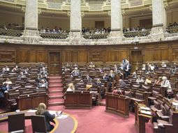 reforma de la seguridad social: el frente amplio quiere un informe imparcial sobre sus efectos reforma de la seguridad social: el frente amplio quiere un informe imparcial sobre sus efectos