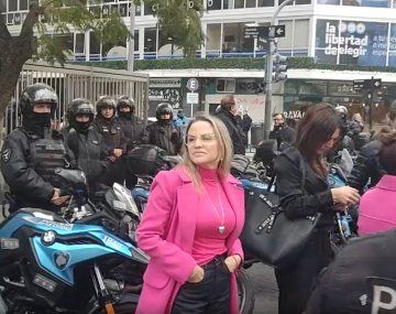 La reacción de Carolina Píparo ante las protestas contra el acto negacionista