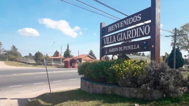 La jefa de inspectores de&nbsp;Villa Giardino celebr&oacute; el cumplea&ntilde;os de su perro con varias personas
