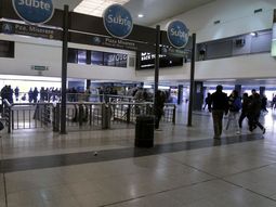 luego de un paro en hora pico, se normalizo la linea a de subte luego de un paro en hora pico, se normalizo la linea a de subte