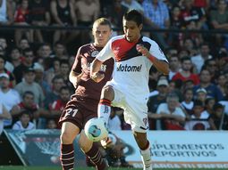 en el retiro de heinze, newells le impidio a lanus ser el mejor de la temporada en el retiro de heinze, newells le impidio a lanus ser el mejor de la temporada