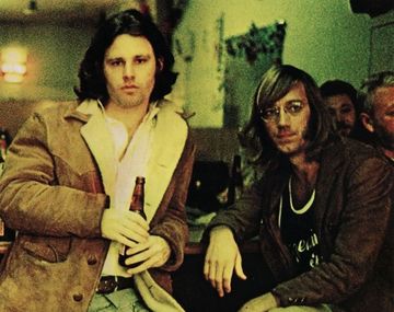 Murió el tecladista y fundador de la mítica banda The Doors