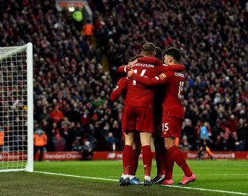 Liverpool imparable: goleó a Southampton y suma 24 triunfos en 25 partidos