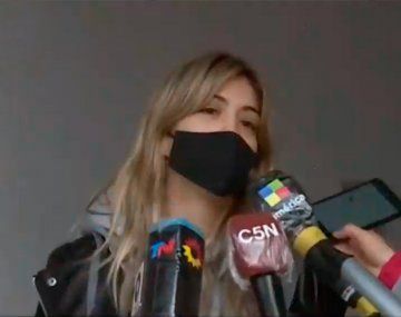 Habló la dueña de la perrita atacada a patadas en La Plata: No podía creer lo que vi en el video