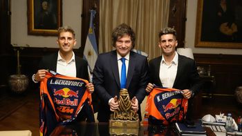 javier milei recibio a luciano benavides, campeon del rally dakar 2026 javier milei recibio a luciano benavides, campeon del rally dakar 2026