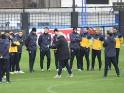 boca entreno sin el cata y con roman entre algodones boca entreno sin el cata y con roman entre algodones