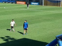 riquelme volvio a jugar al futbol despues de dos meses fuera de las canchas riquelme volvio a jugar al futbol despues de dos meses fuera de las canchas