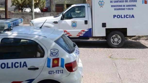 Santiago del Estero: ató a su hija adolescente para que no se viera con su novio y lo acusan por abuso