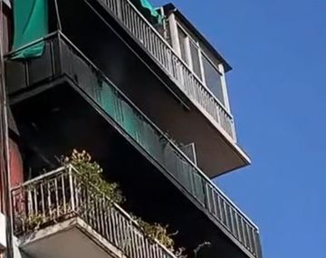 Incendio en Palermo: un ventilador se prendió fuego y un jubilado quedó con el 70% del cuerpo quemado