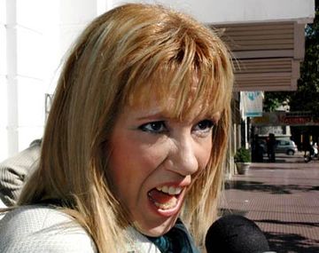 Mujer contra Bingo